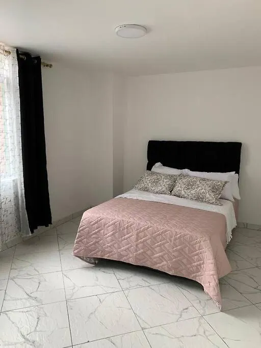 Apartamento Cerca A Plaza Mayor En Medellin Apartment